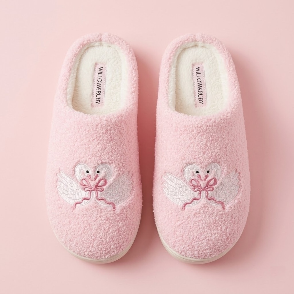NWT Pink Bow Coquette Swan Slippers